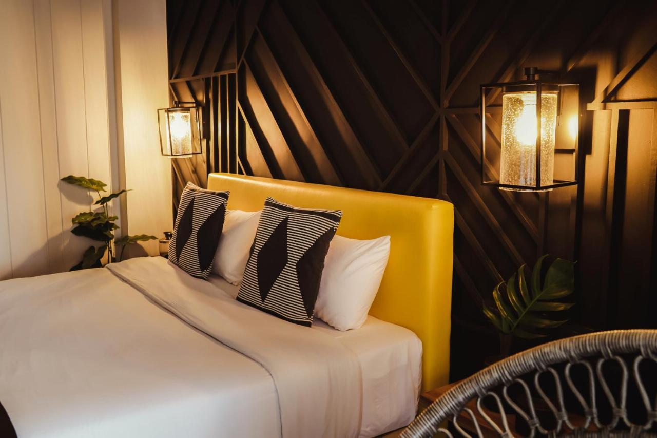 The Bourke Hotel Davao City Exteriör bild
