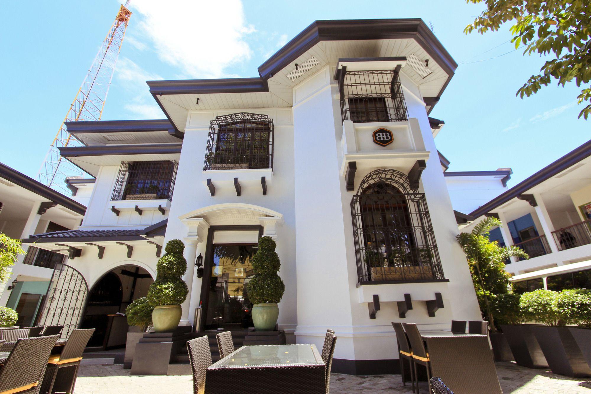 The Bourke Hotel Davao City Exteriör bild
